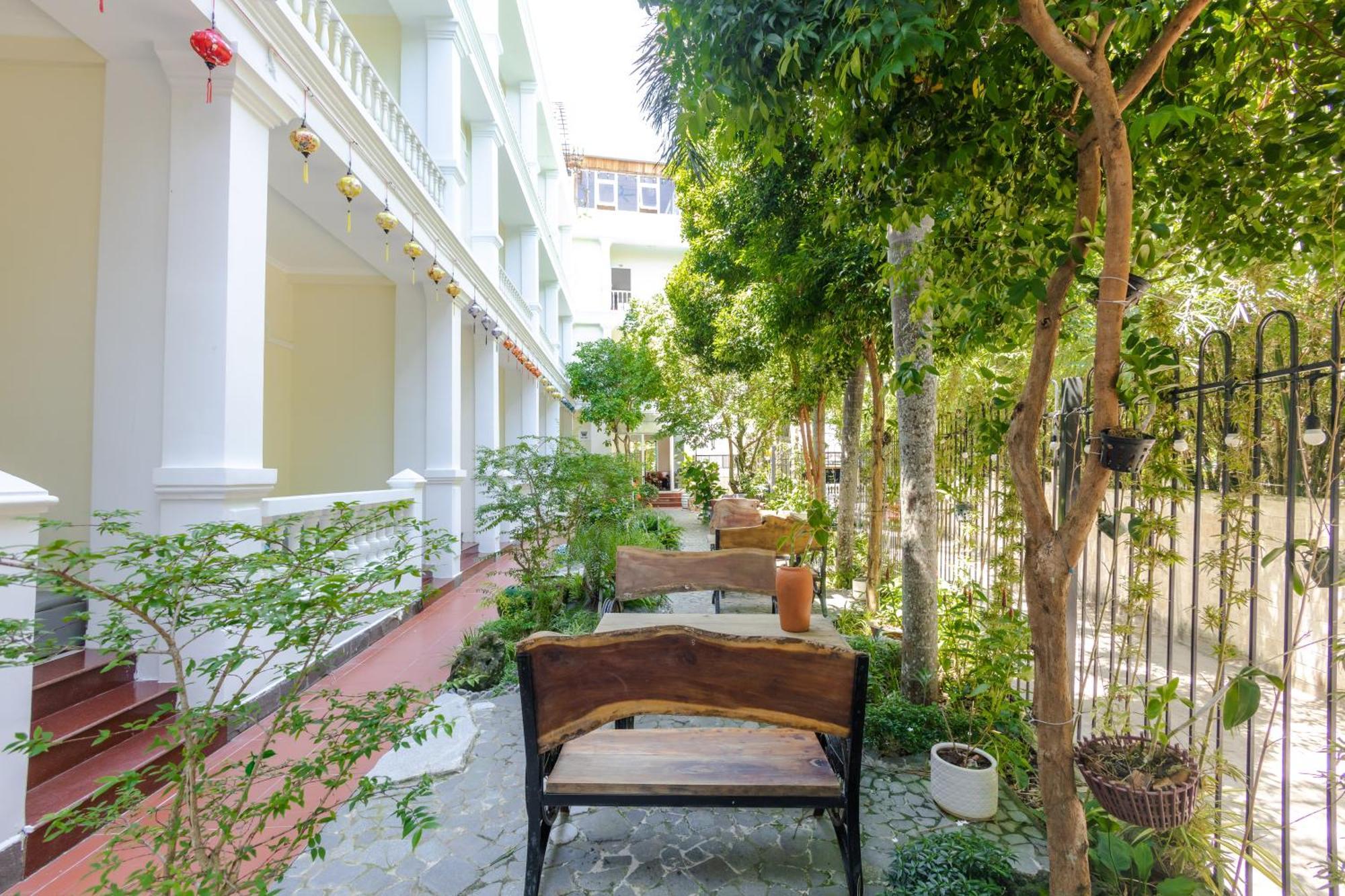 T&T Hotel And Spa Duong Dong Exterior foto