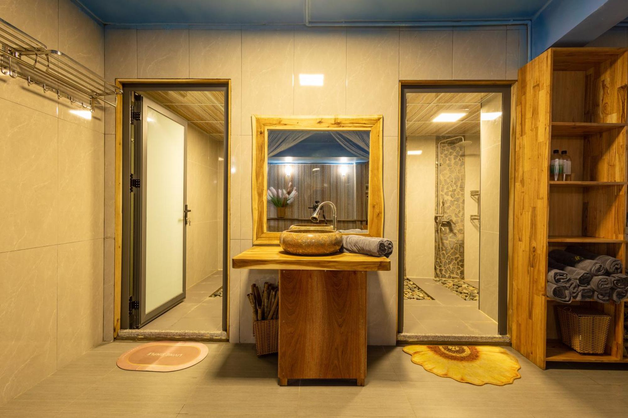 T&T Hotel And Spa Duong Dong Exterior foto