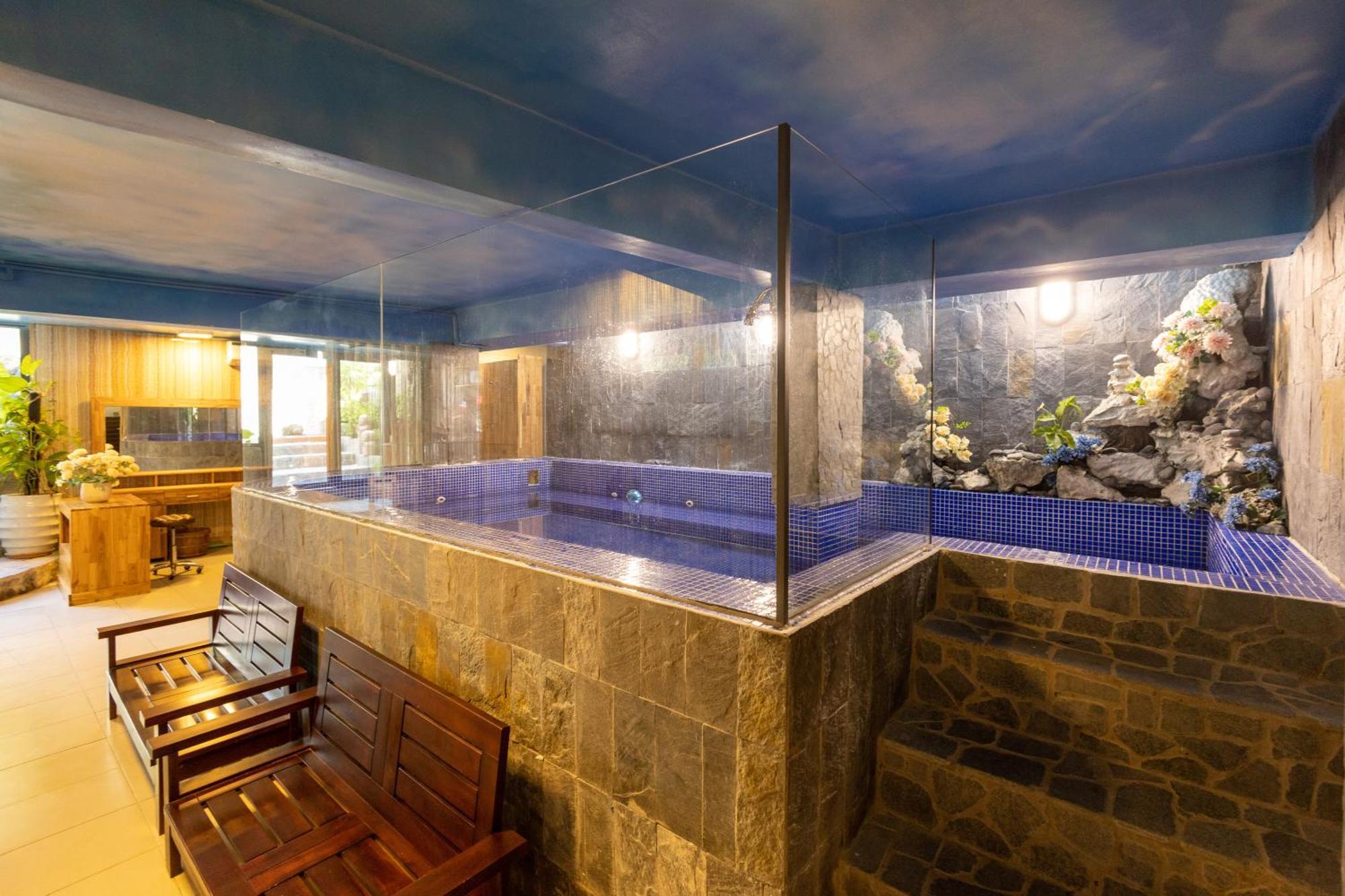 T&T Hotel And Spa Duong Dong Exterior foto