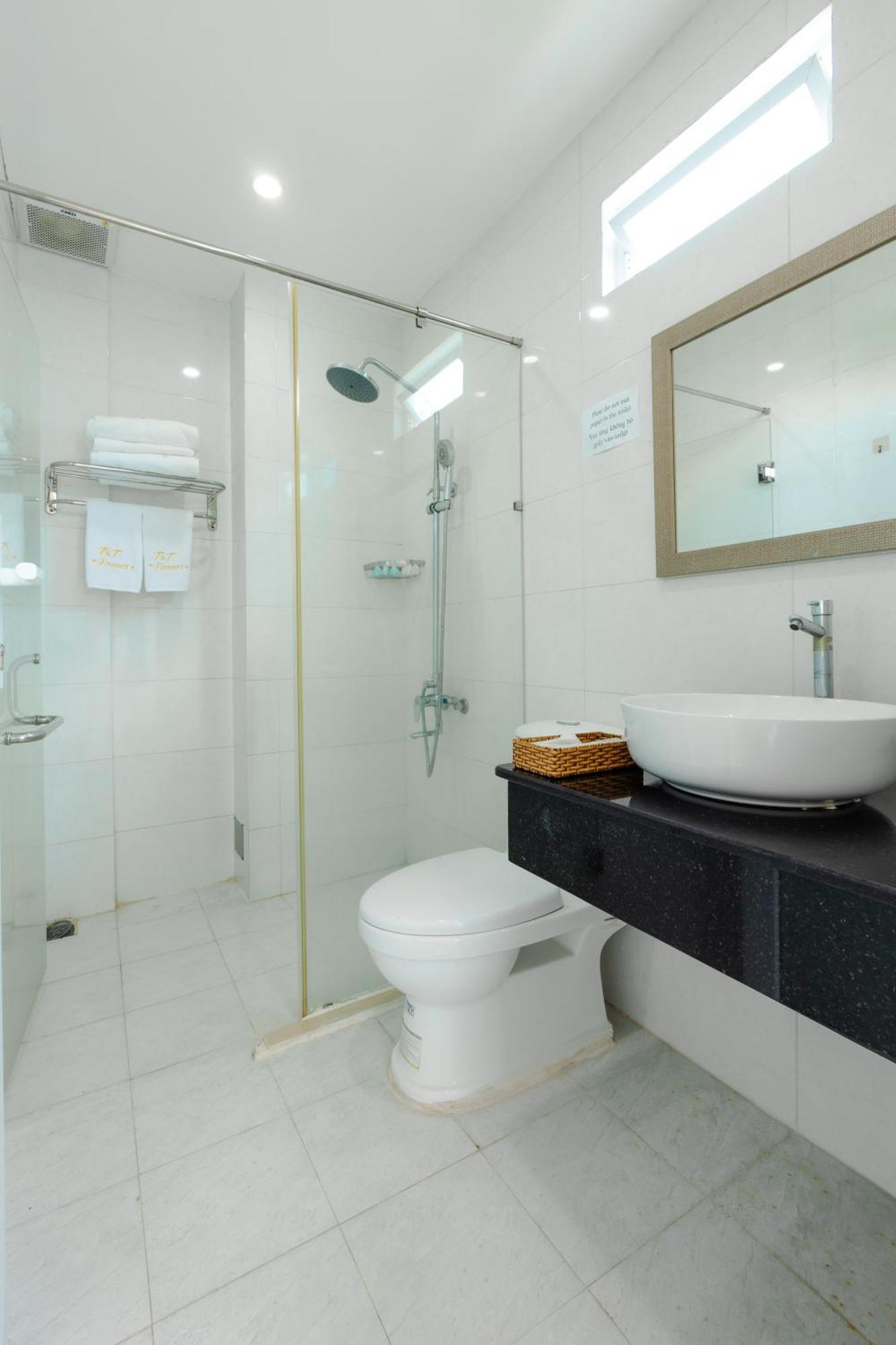 T&T Hotel And Spa Duong Dong Exterior foto
